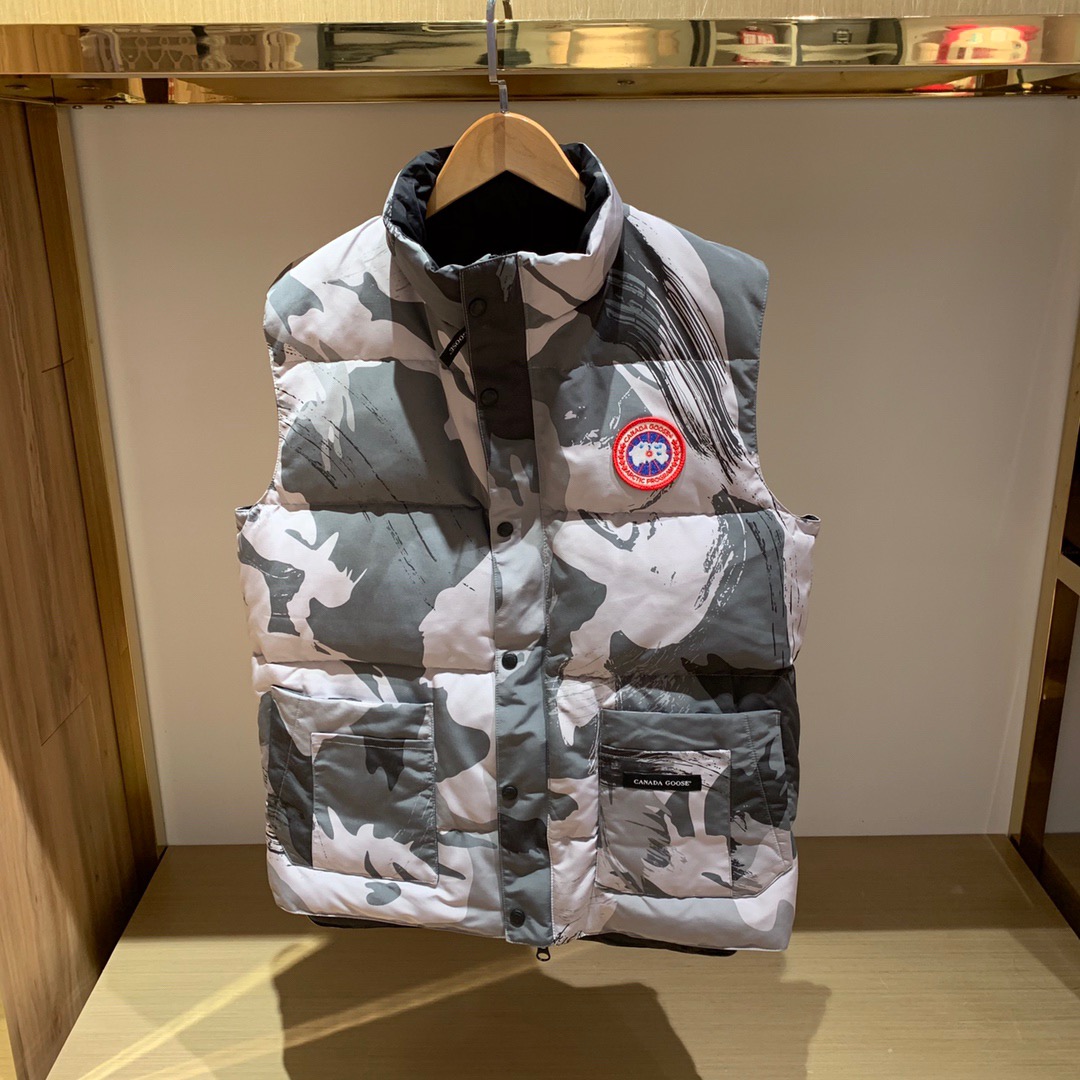 [CANADA GOOSE] 캐나다구스 패딩 조끼 화이트 카모 남성용