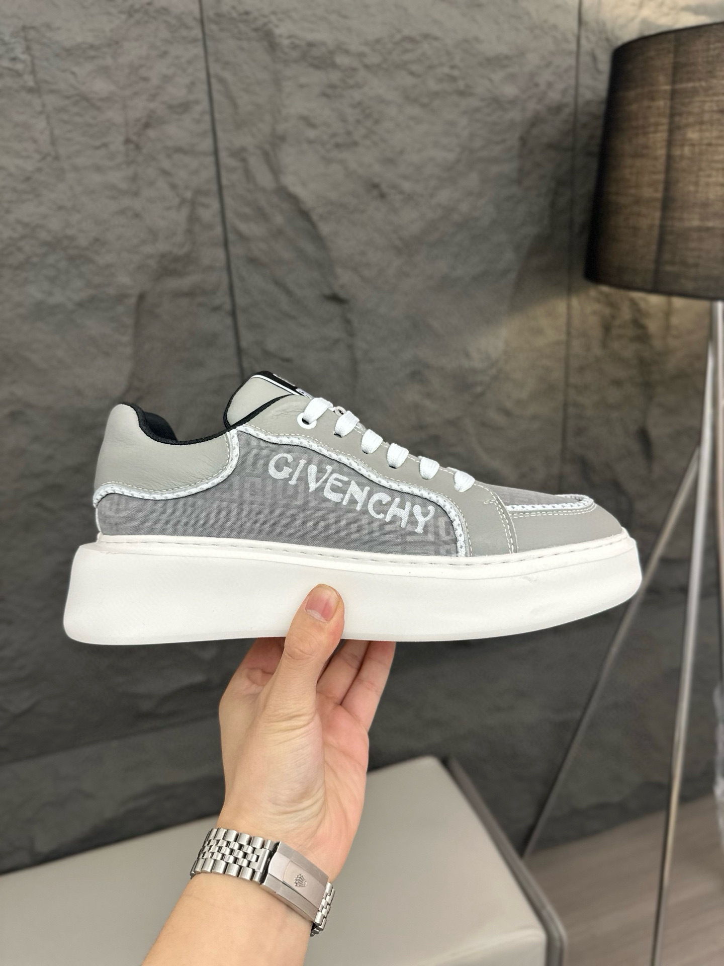 [GIVENCHY] 지방시 스니커즈 남성용